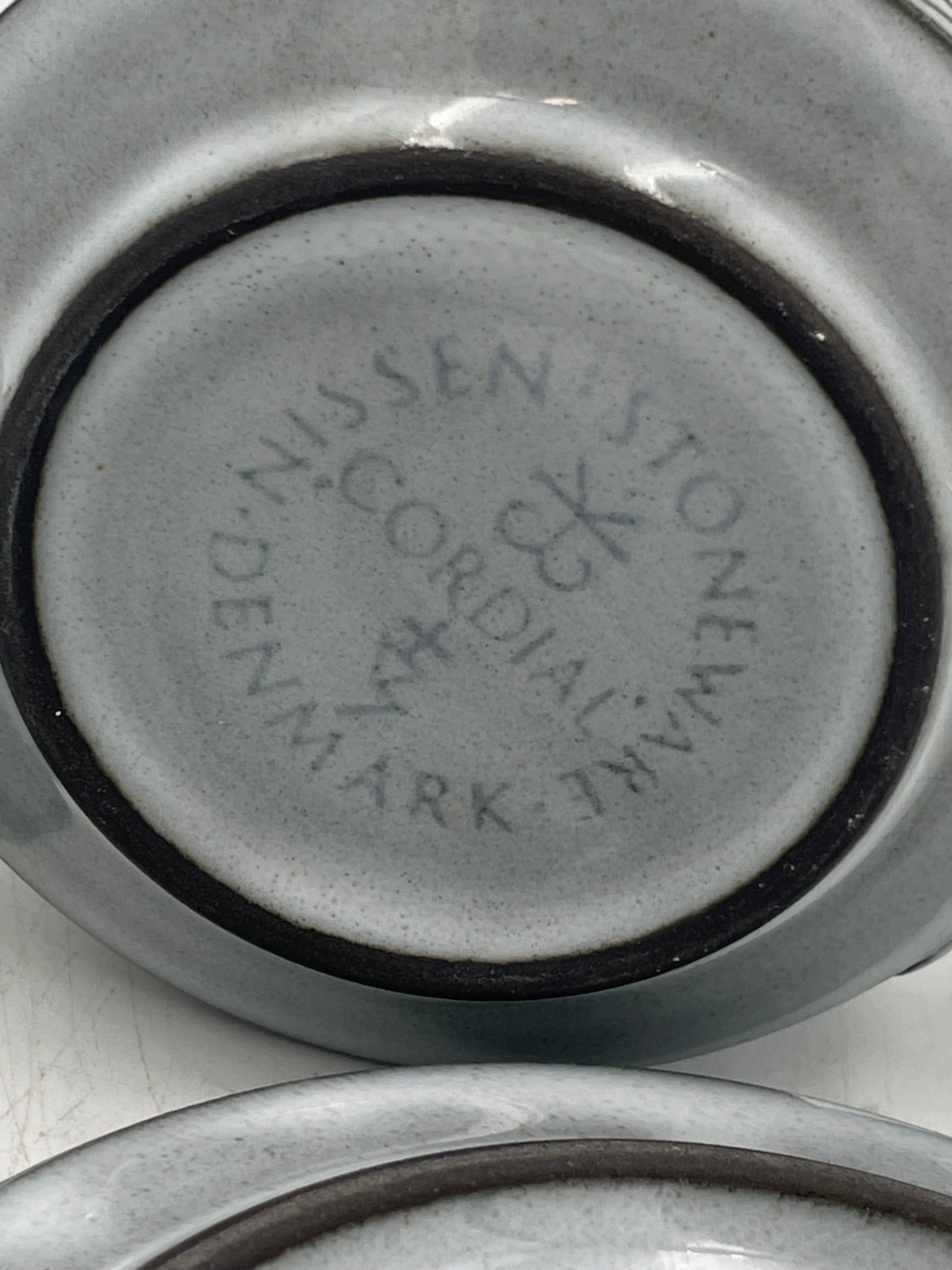 B&G / Nissen Grå Cordial kop + 2 underkopper